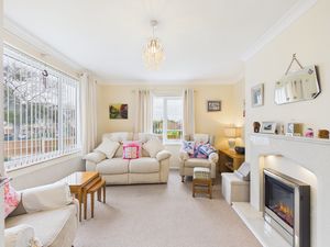 Lounge- click for photo gallery